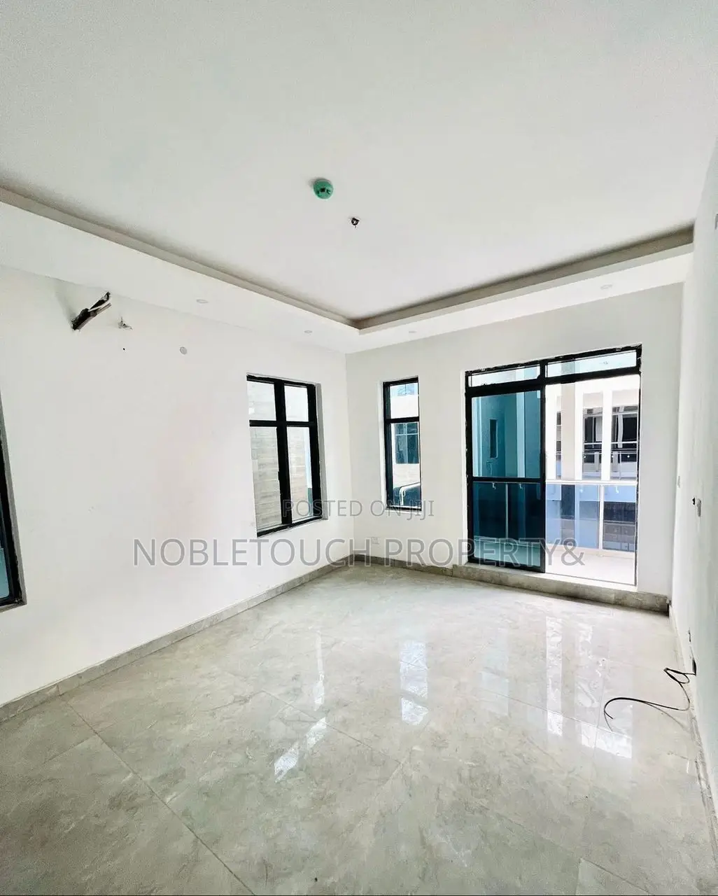 5bdrm Duplex in Oniru Estate Lekki for Sale in Lekki Phase 1