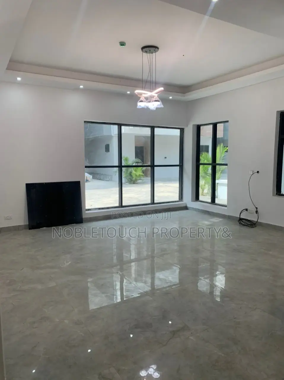 5bdrm Duplex in Oniru Estate Lekki for Sale in Lekki Phase 1