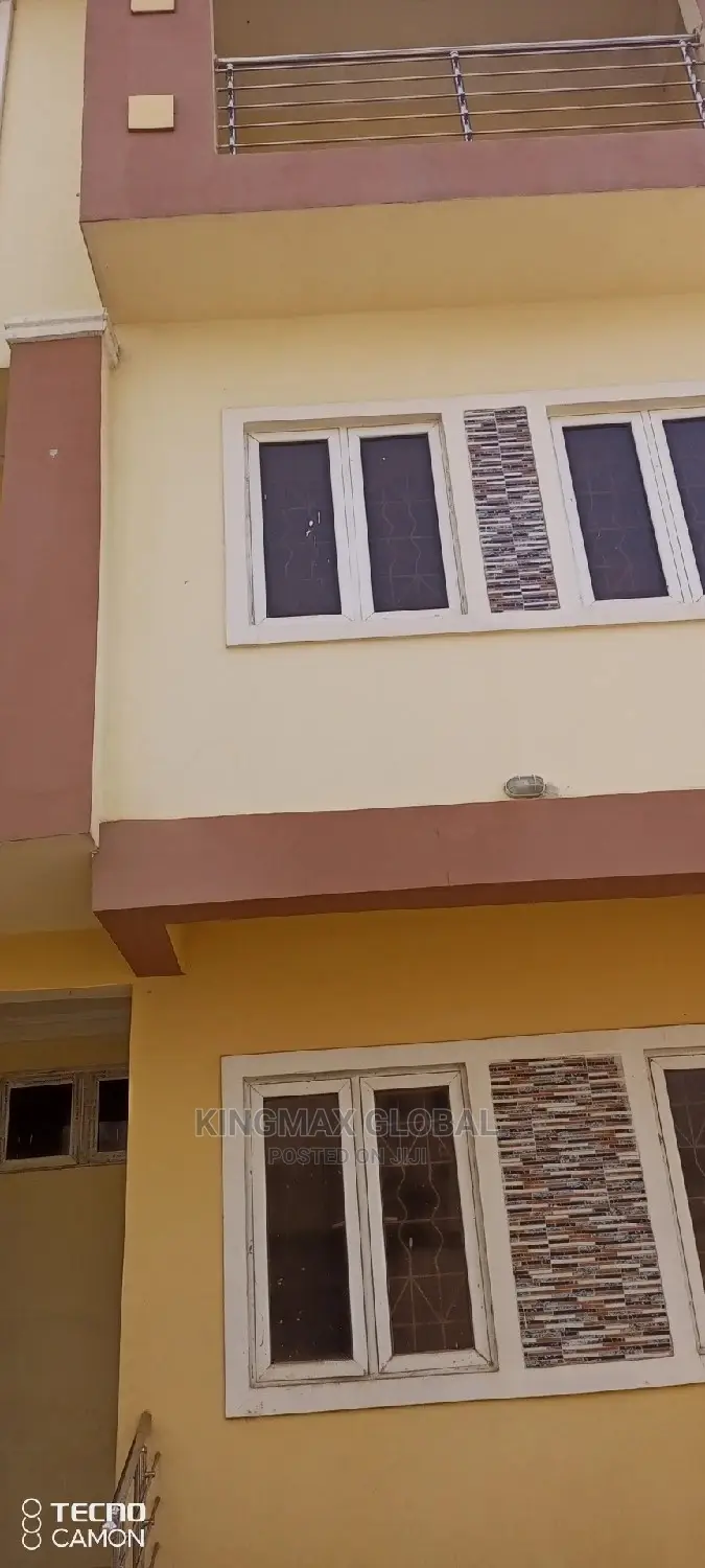 5bdrm Townhouse/Terrace in Jahi for sale in Jahi