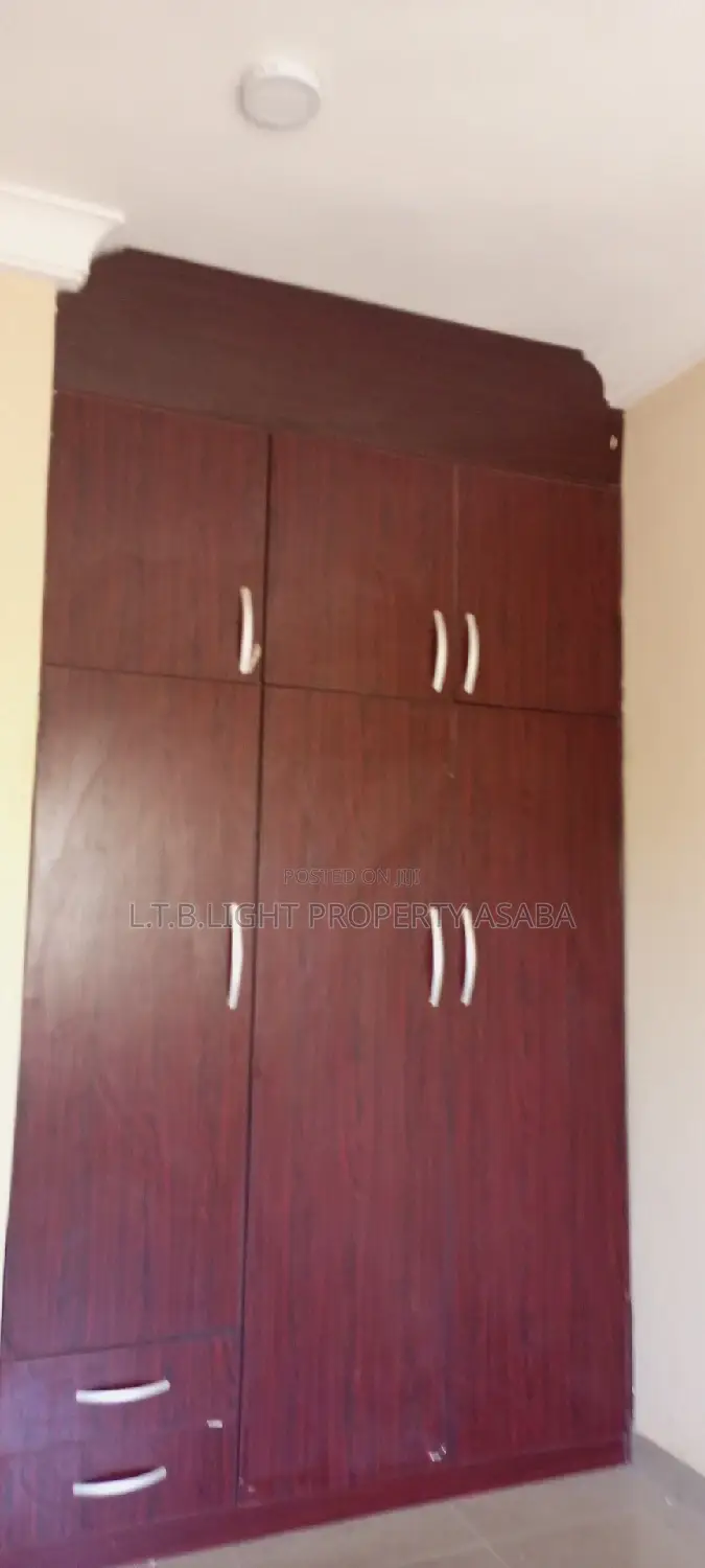 3bdrm Apartment in L.T.B. Light, Oshimili North for rent in Oshimili North