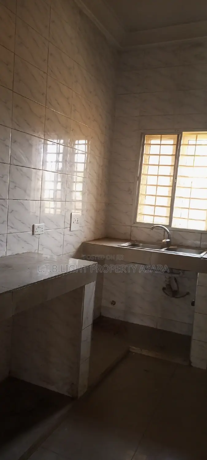 3bdrm Apartment in L.T.B. Light, Oshimili North for rent in Oshimili North