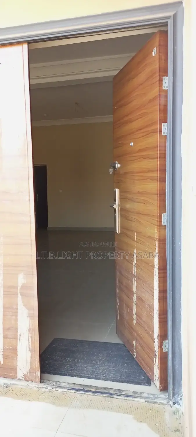 3bdrm Apartment in L.T.B. Light, Oshimili North for rent in Oshimili North