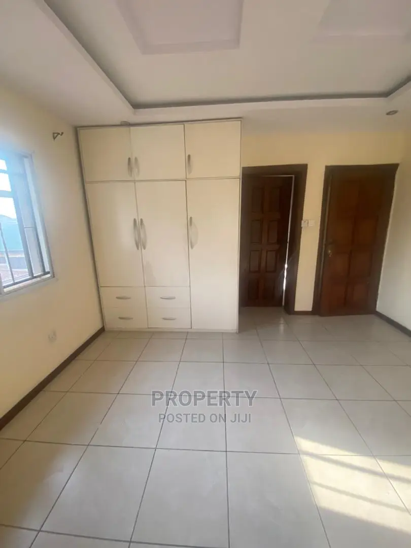 5bdrm Duplex in Magodo Gra for rent in Magodo
