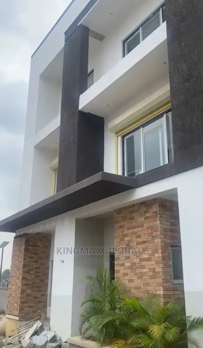 5bdrm Duplex in Maitama for Sale in Maitama