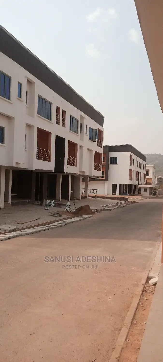 3bdrm Duplex in Katampe Maid By Aso for sale in Katampe (Main)