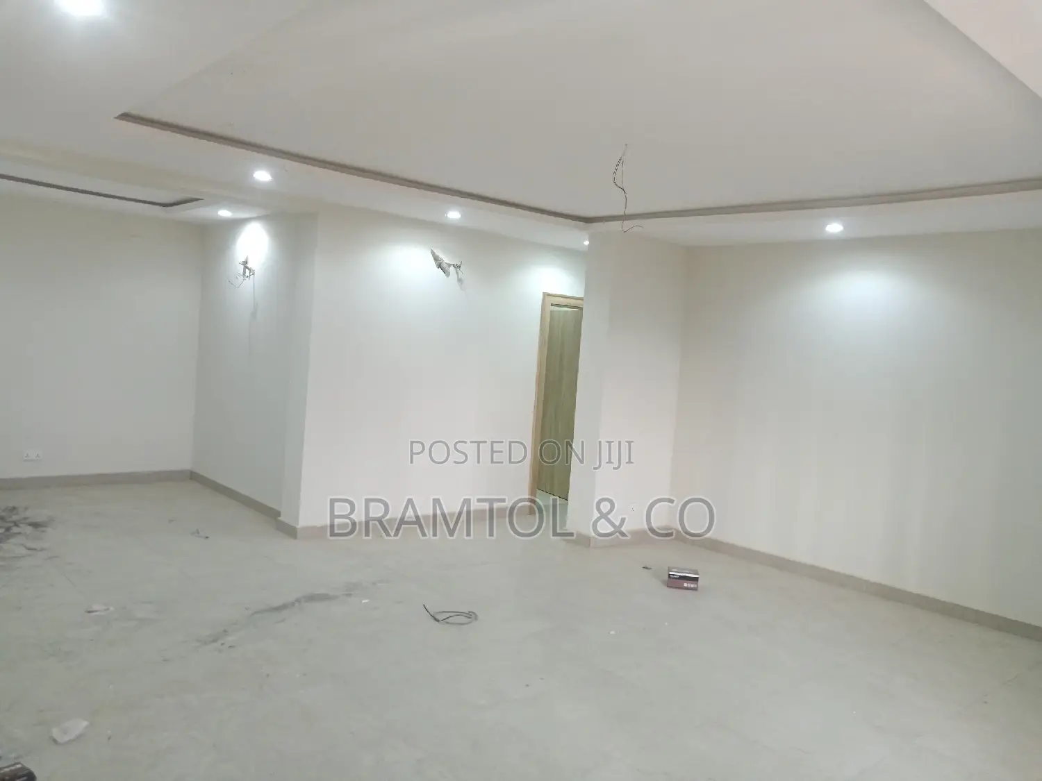 3bdrm Block of Flats in Wuye for rent in Wuye