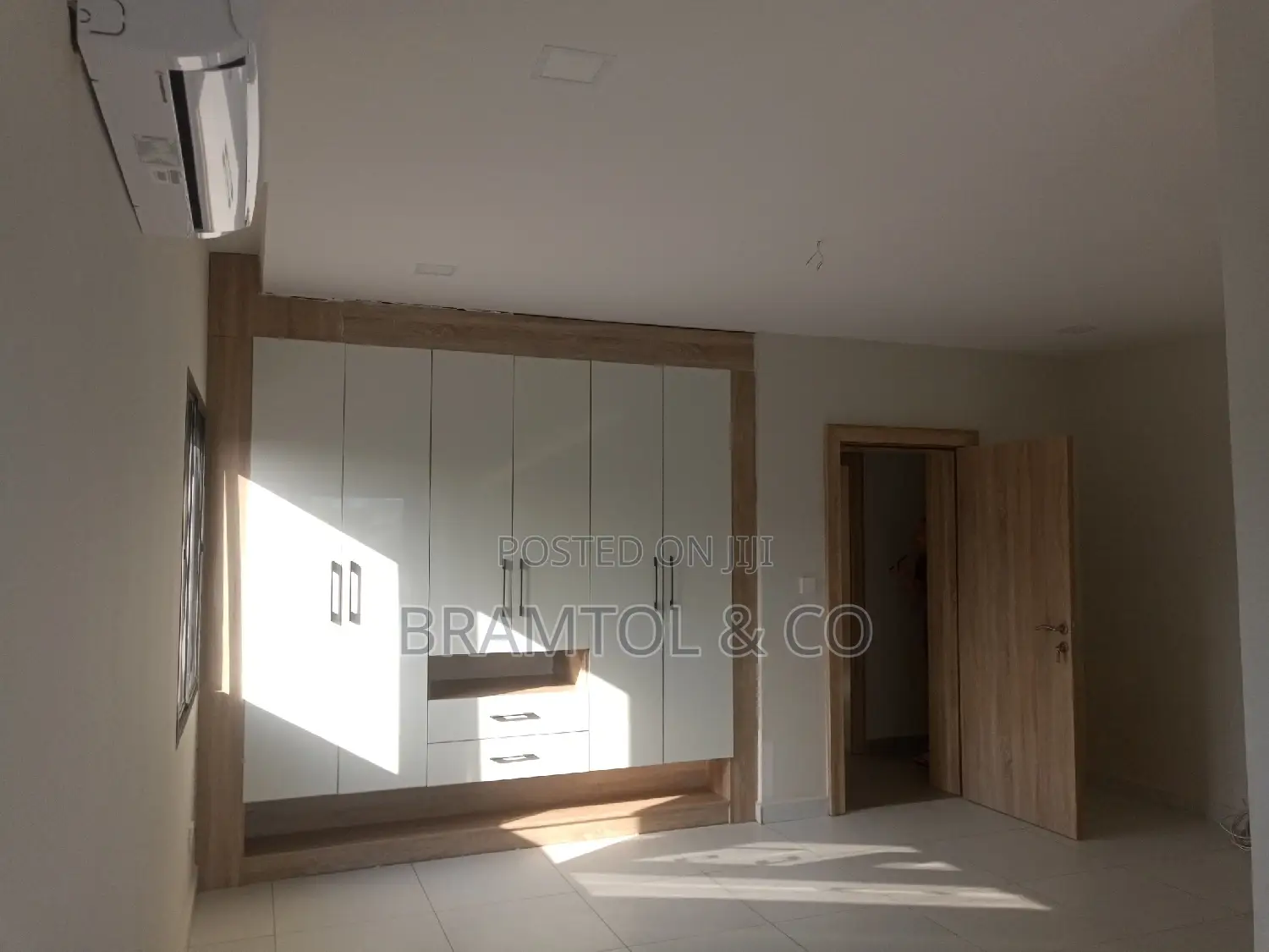 3bdrm Block of Flats in Wuye for rent in Wuye
