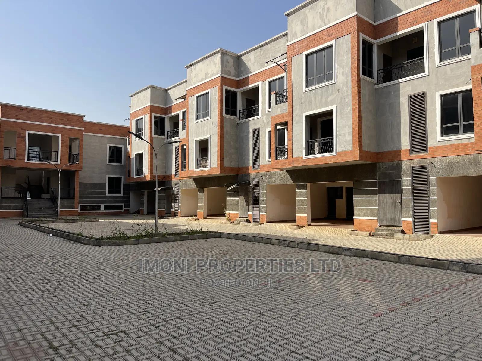 5bdrm Duplex in Katape Ext., Katampe for Sale in Katampe