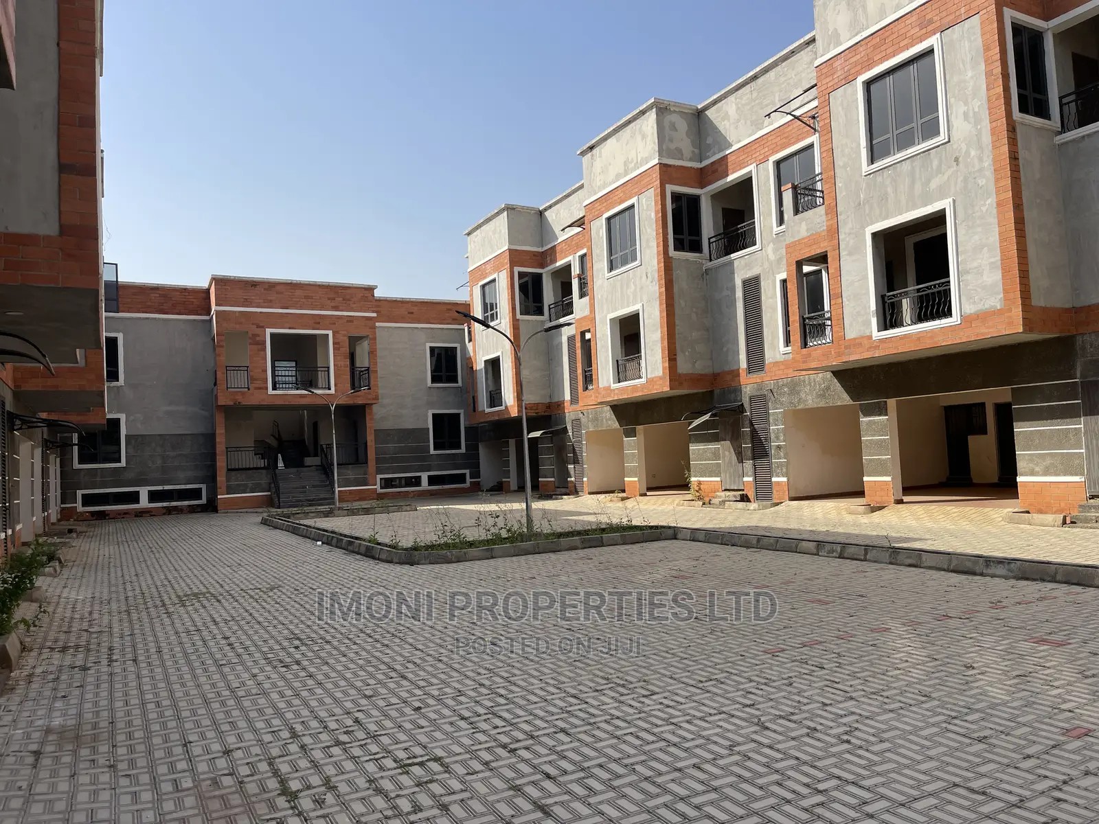 5bdrm Duplex in Katape Ext., Katampe for Sale in Katampe