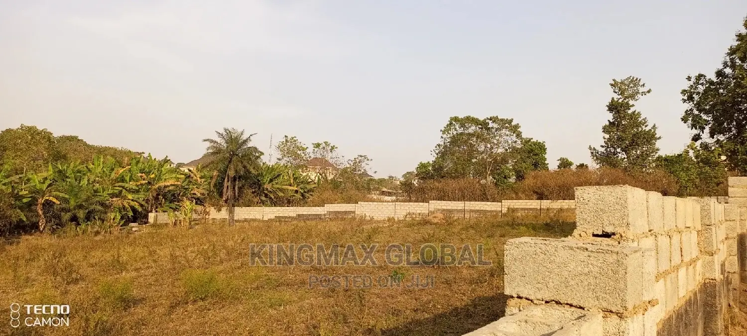 Dakibiyu District by Wuye and Jabi Size: 2200sm in Dakibiyu