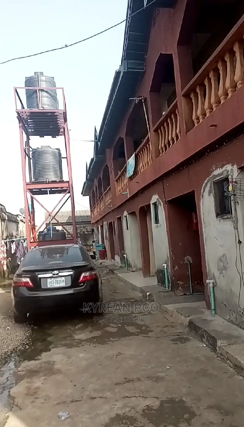 1bdrm Block of Flats in Eyita Estate, Ikorodu Garage for sale in Ikorodu Garage