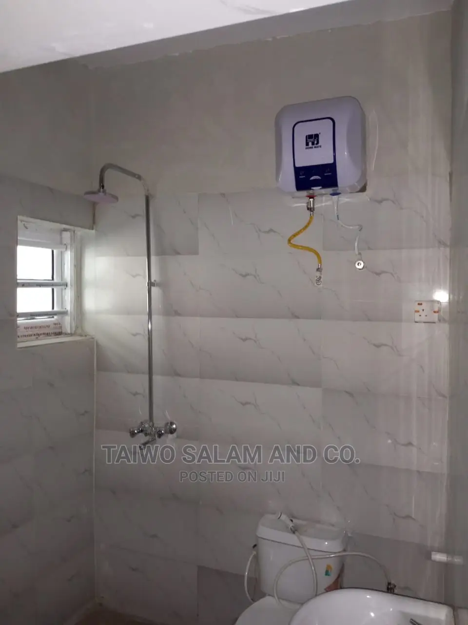 3bdrm Block of Flats in Akala Express for Sale in Akala Express