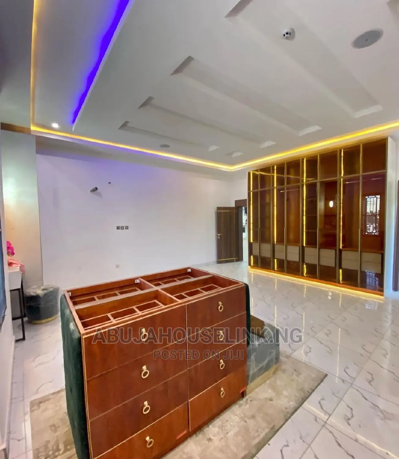 7bdrm Duplex in Gwarinpa Main for sale in Gwarinpa