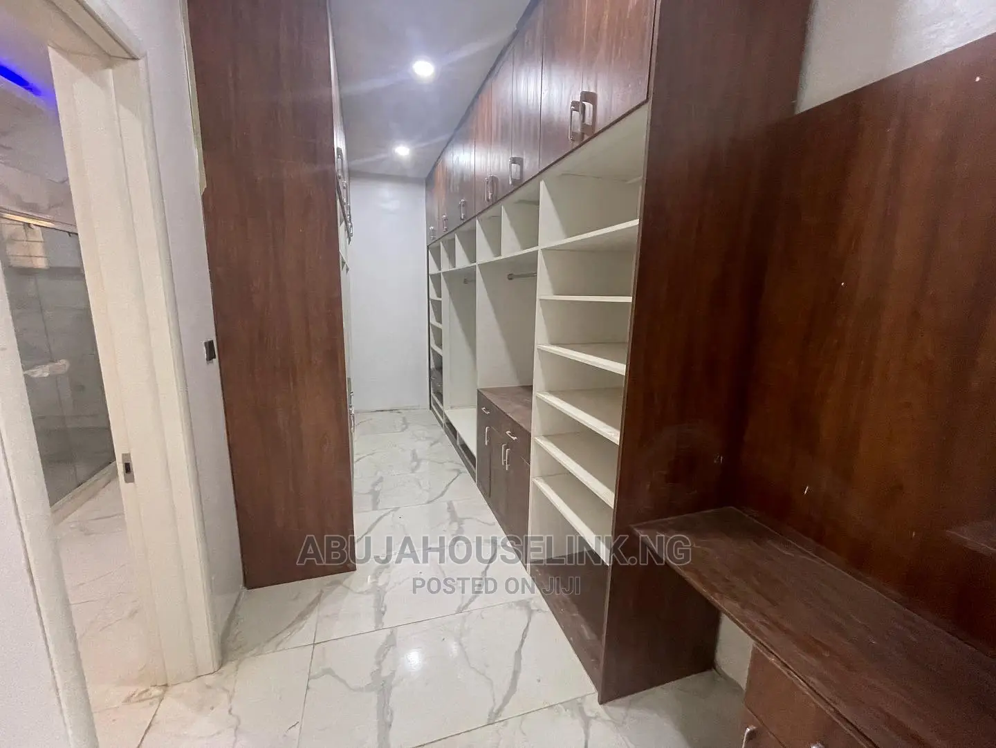 5bdrm Duplex in Guzape Abuja for sale in Guzape District