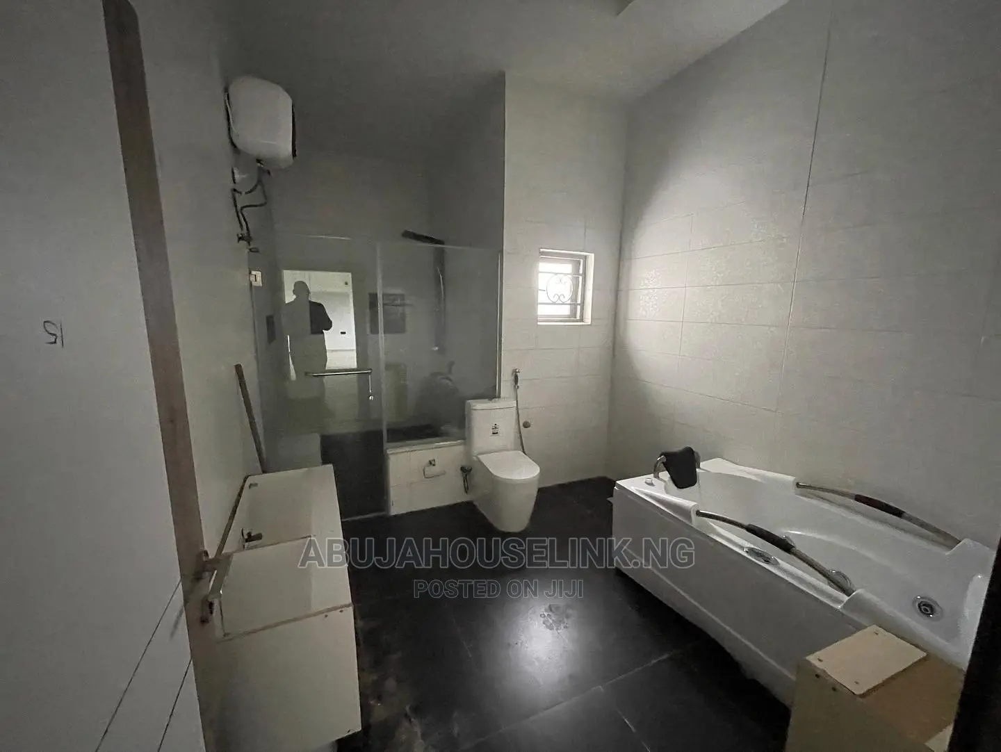 5bdrm Duplex in Guzape Abuja for sale in Guzape District