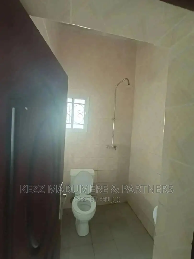 2bdrm Block of Flats in Eneka Road, Rukpokwu for rent in Rukpokwu
