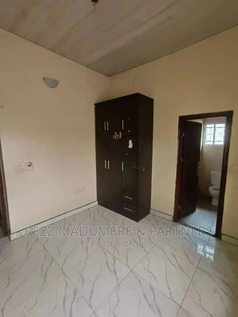 2bdrm Block of Flats in Eneka Road, Rukpokwu for rent in Rukpokwu