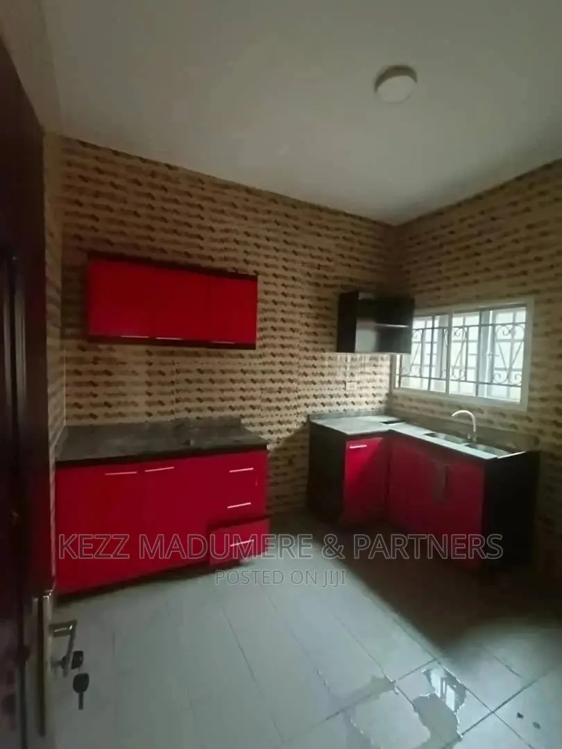 2bdrm Block of Flats in Eneka Road, Rukpokwu for rent in Rukpokwu