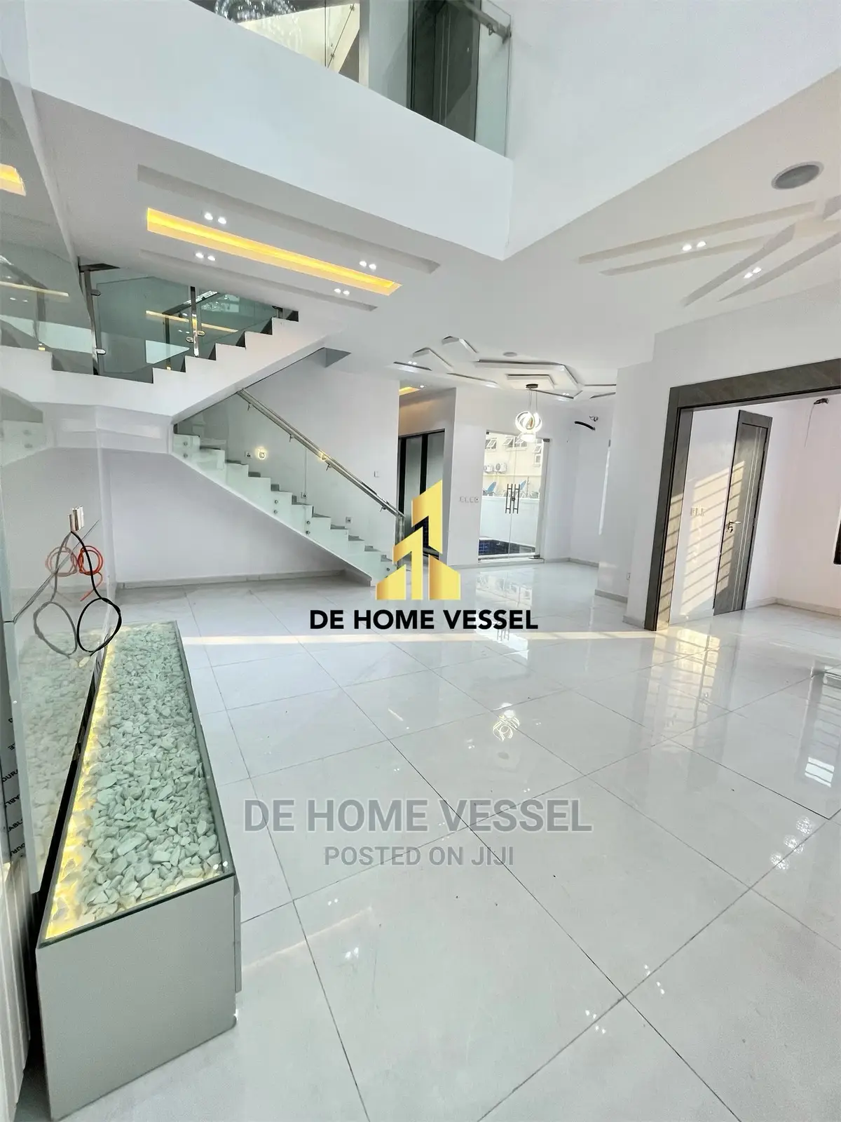 5bdrm Duplex in Ajah for Sale in Ajah