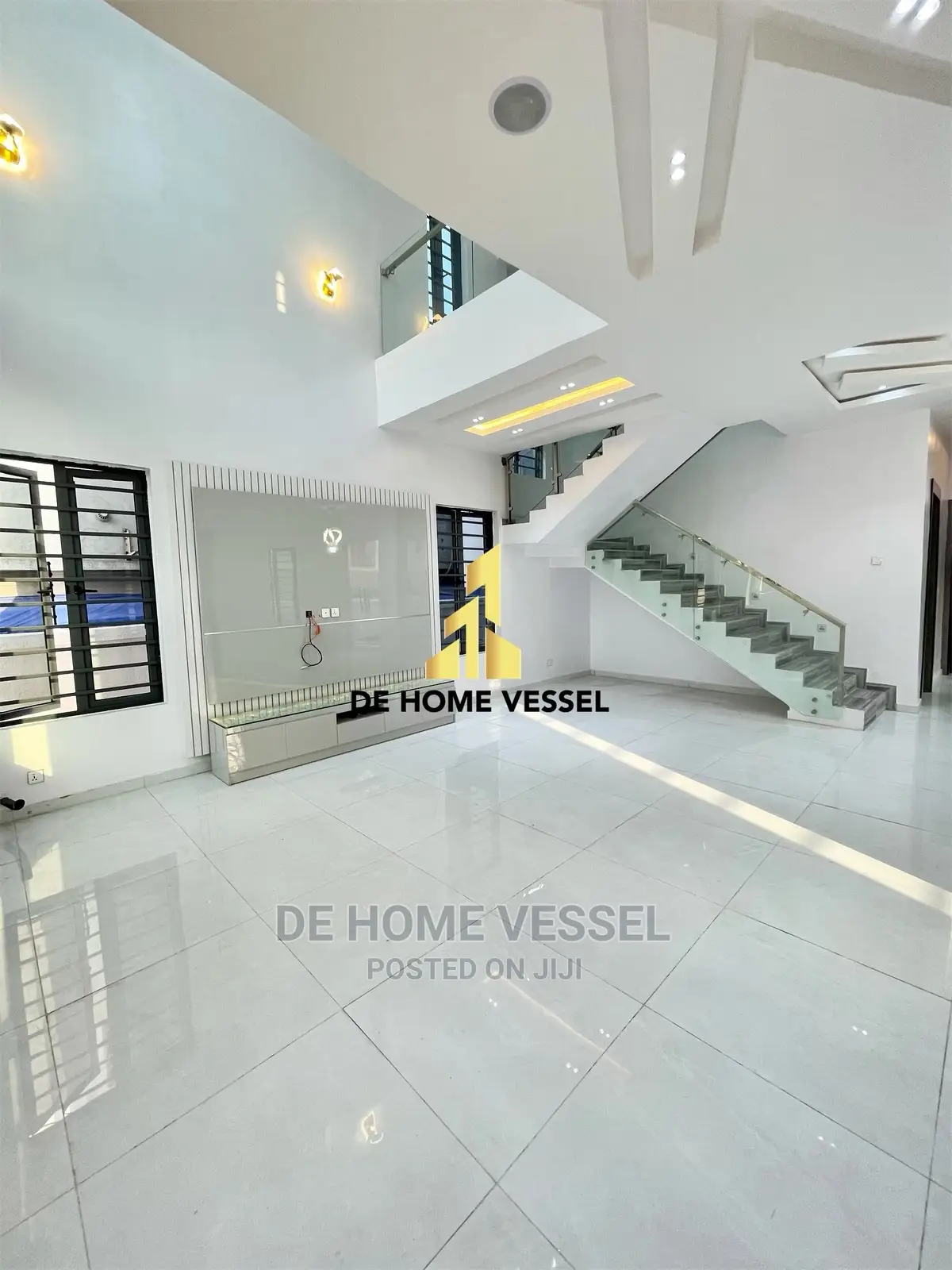 5bdrm Duplex in Ajah for Sale in Ajah