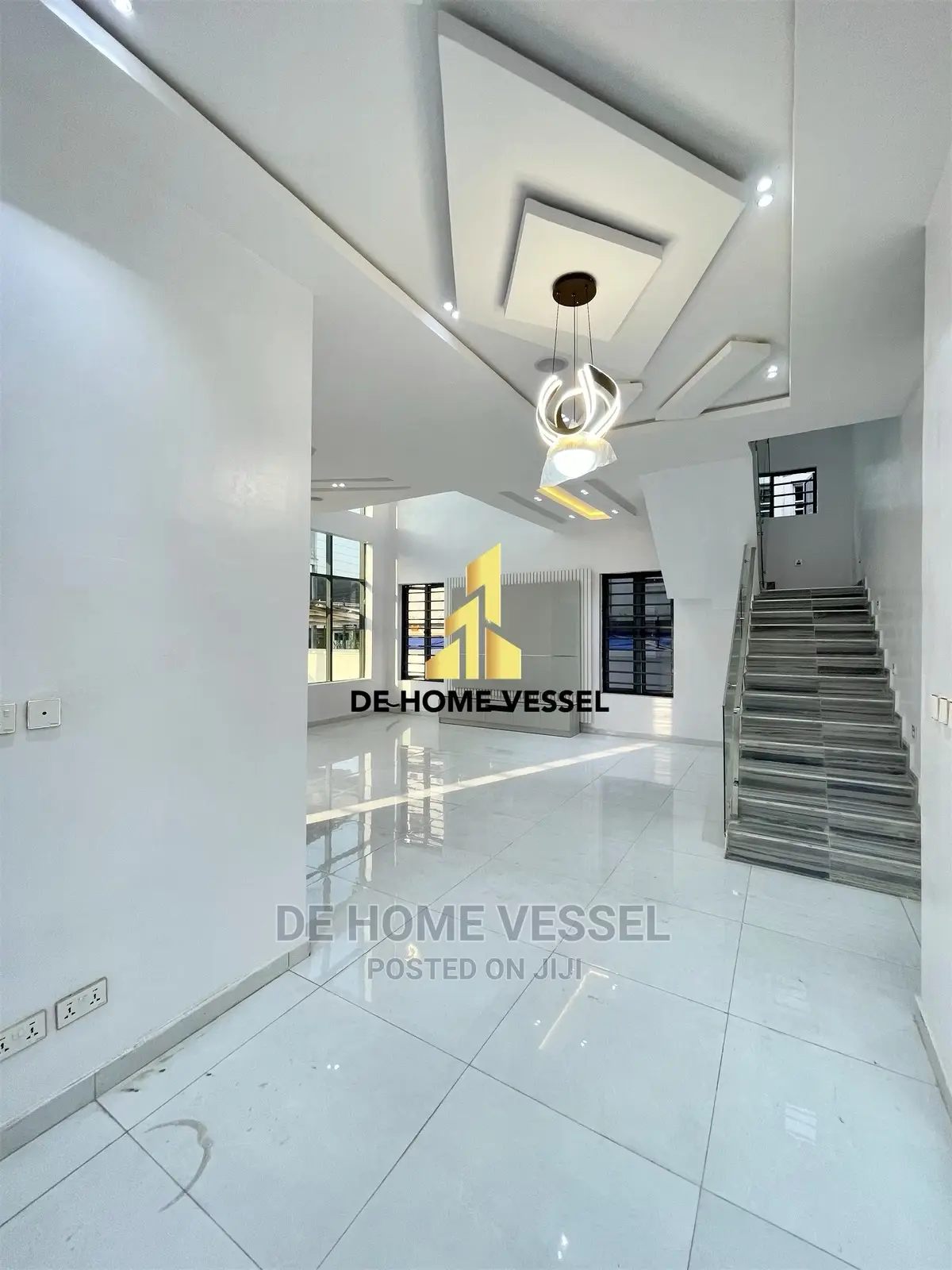 5bdrm Duplex in Ajah for Sale in Ajah
