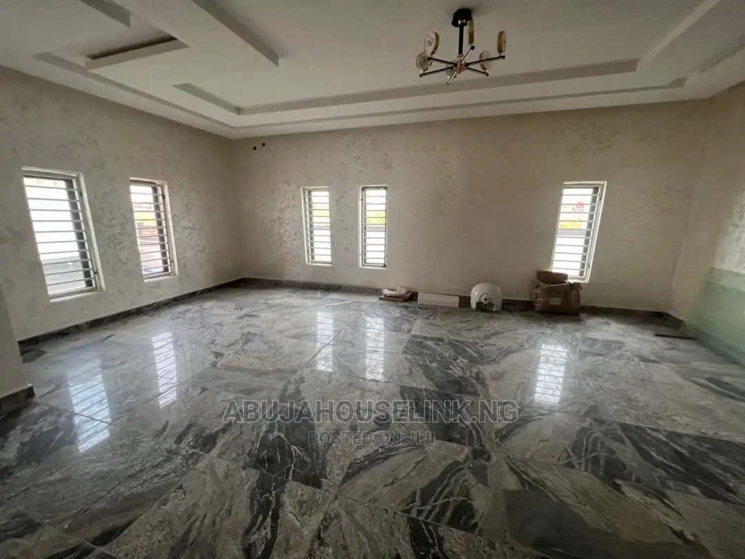 7bdrm Duplex in Efab Metropolis for sale in Gwarinpa