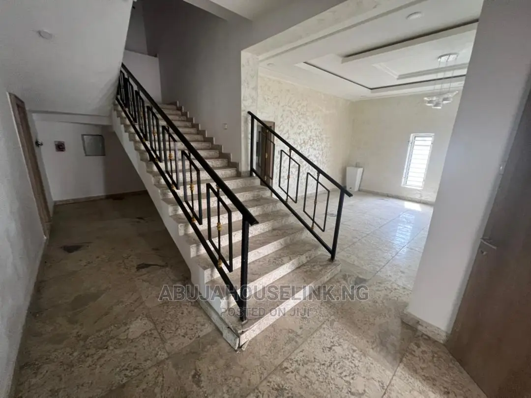 7bdrm Duplex in Efab Metropolis for sale in Gwarinpa