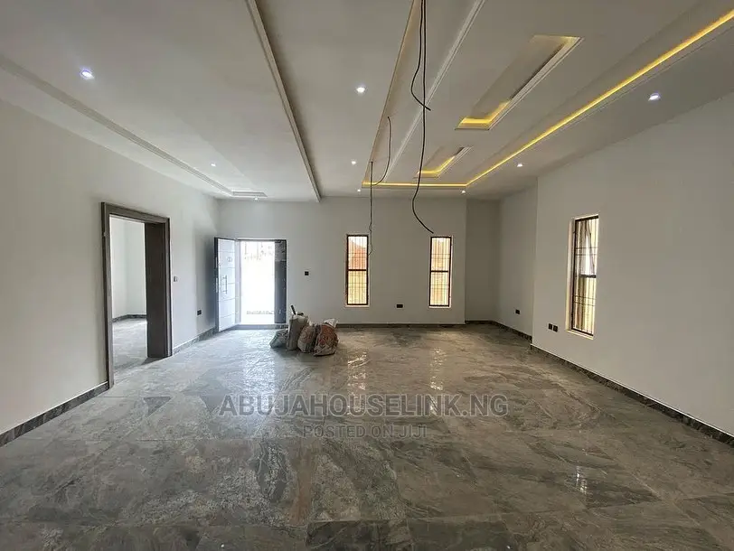 5bdrm Duplex in Asokoro Main, Guzape District for sale in Guzape District