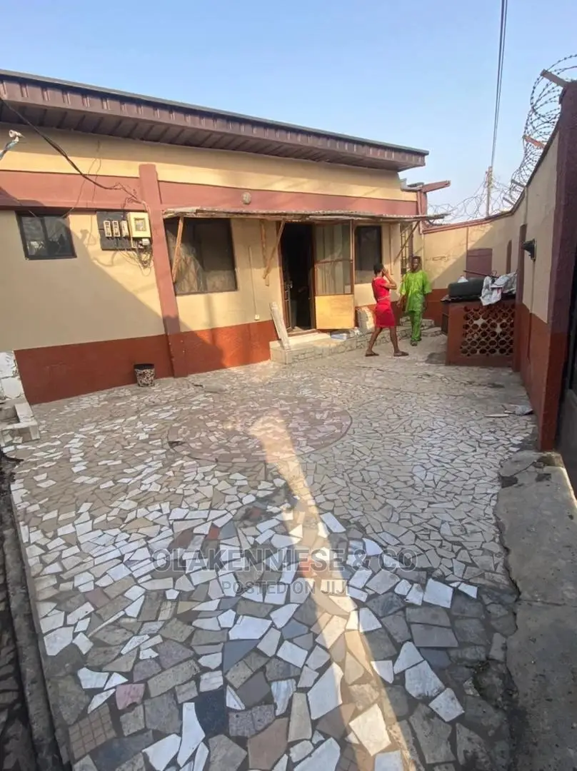 Fully Detached 2no 2bedroom Bungalow in Surulere