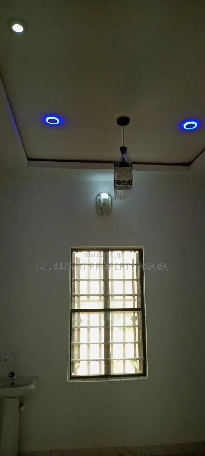 2bdrm Block of Flats in L.T.B Light, Oshimili North for rent in Oshimili North