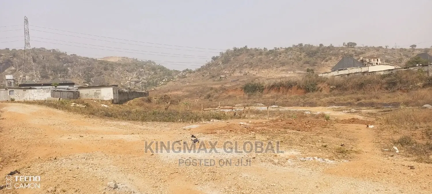 Nicely Located 4550sqm Along Gwarinpa Express Beside SCC in Katampe Extension