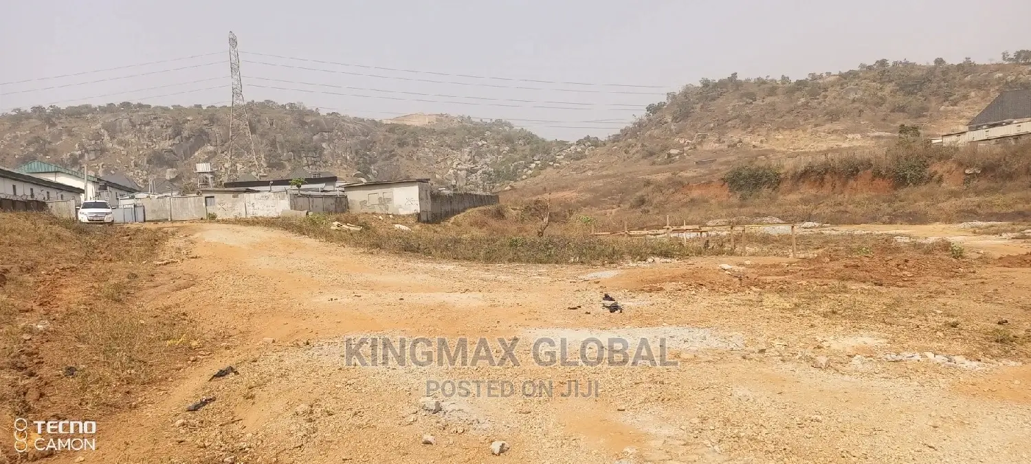 Nicely Located 4550sqm Along Gwarinpa Express Beside SCC in Katampe Extension