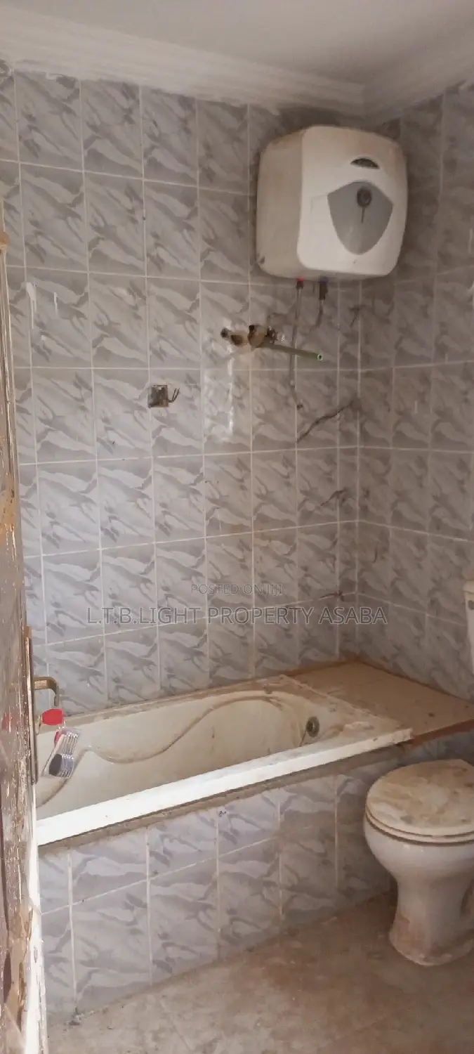 3bdrm Apartment in L.T.B Light, Oshimili North for rent in Oshimili North