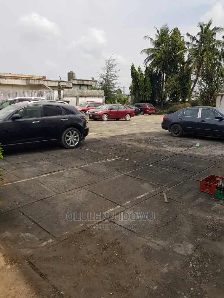 Hotel for Sale in Alimosho