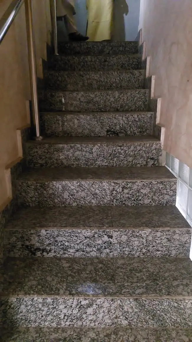 3bdrm Block of Flats in Wuye for sale in Wuye