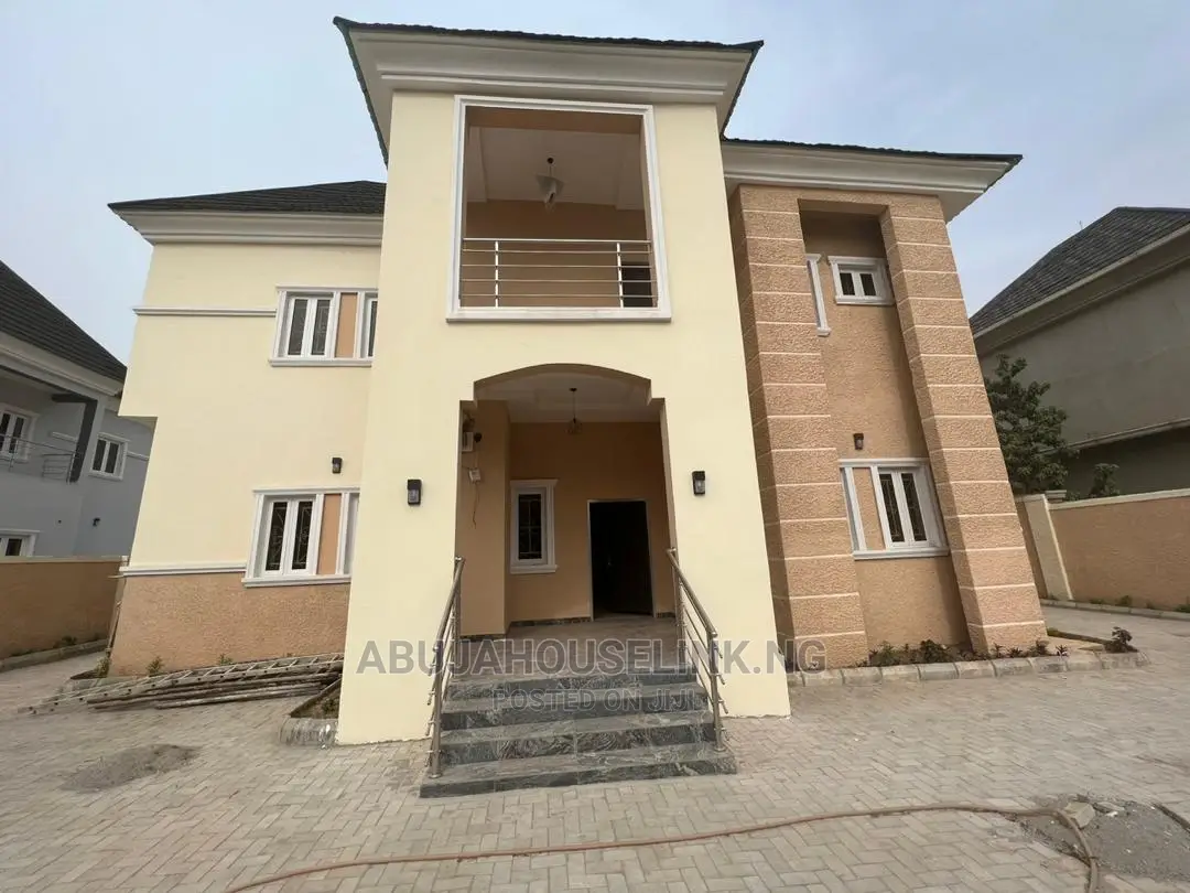 5bdrm Duplex in Efab Metropolis, Gwarinpa for sale in Gwarinpa