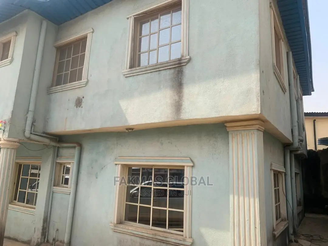 2bdrm Block of Flats in Agege for sale in Agege
