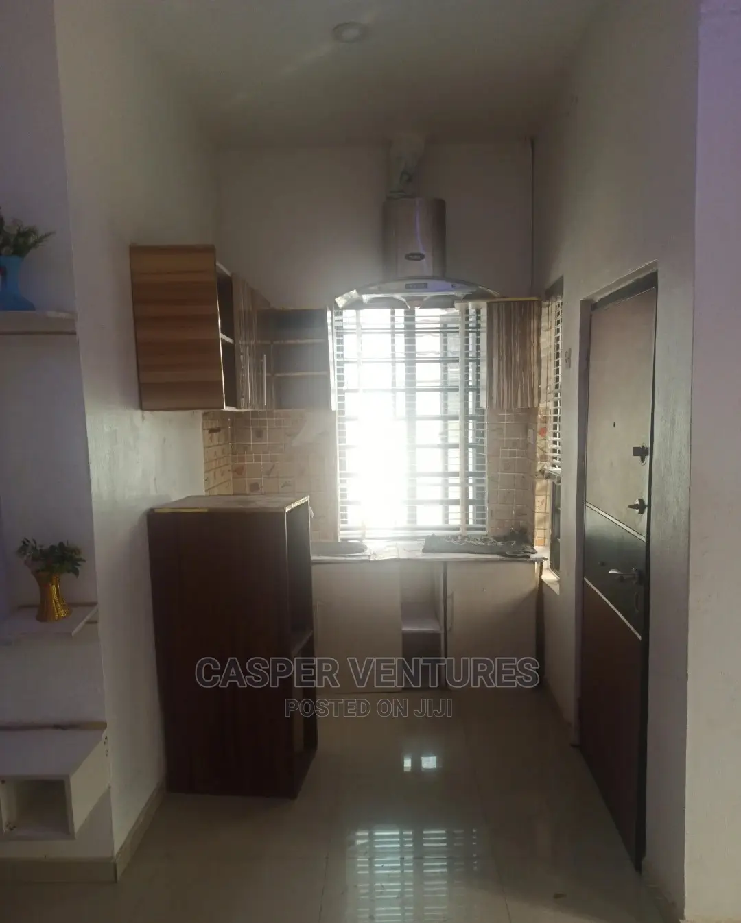 Studio Apartment in Chevron for rent in Chevron