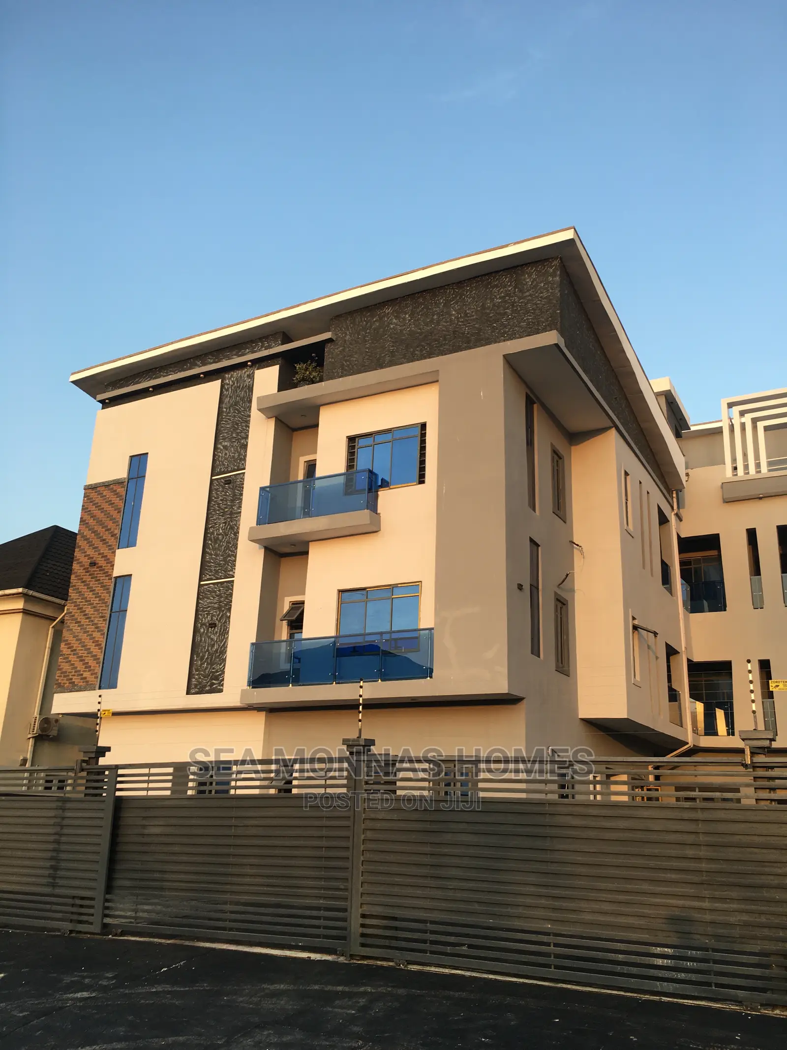 3bdrm Apartment in Lekki Schem 2, Abraham Adesanya for sale in Abraham Adesanya