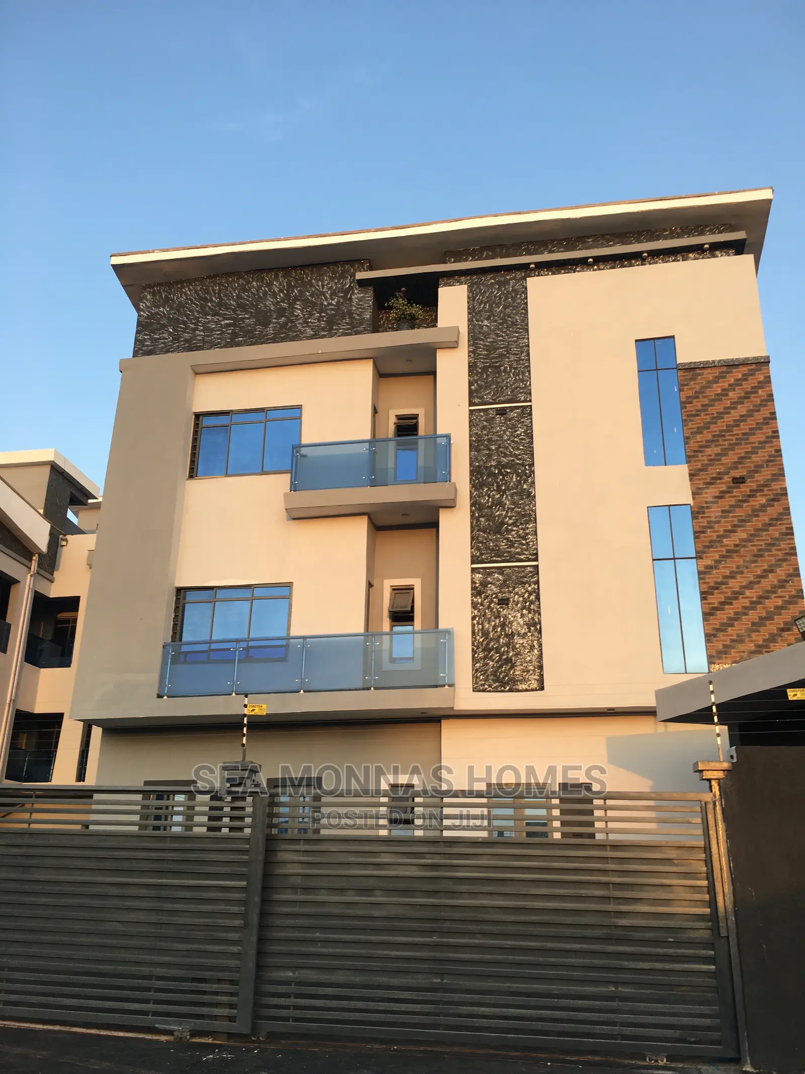 3bdrm Apartment in Lekki Schem 2, Abraham Adesanya for sale in Abraham Adesanya