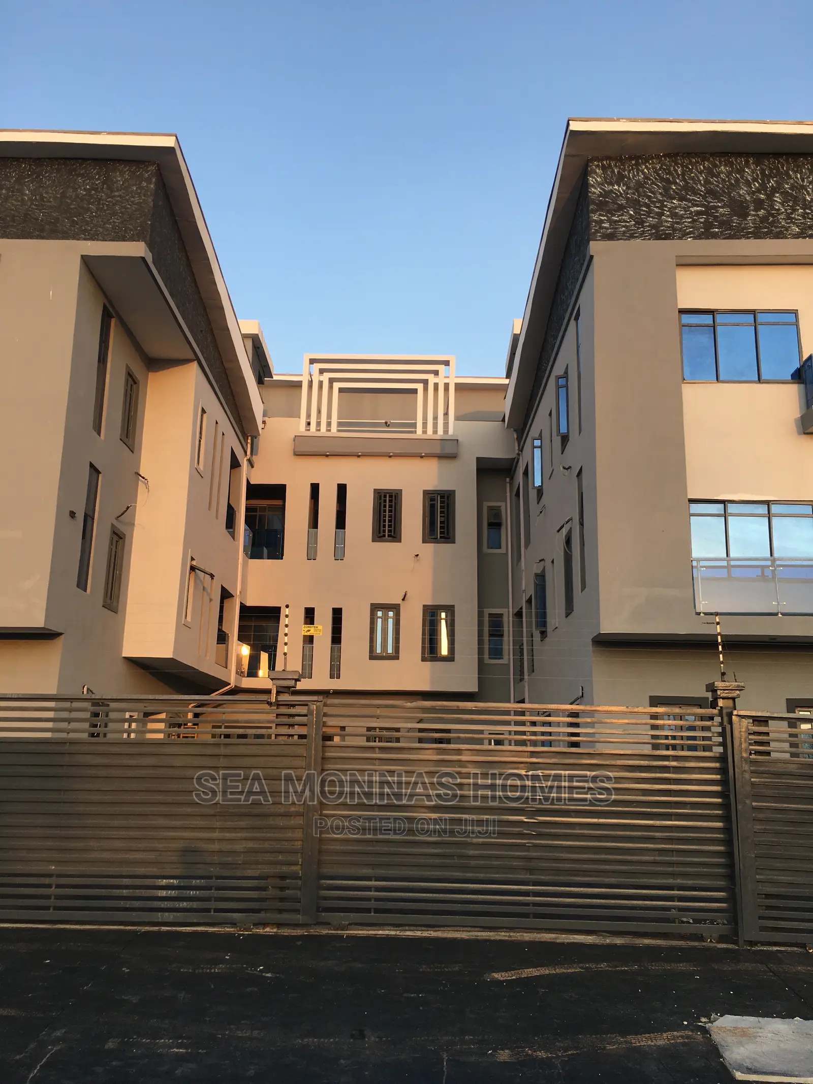 3bdrm Apartment in Lekki Schem 2, Abraham Adesanya for sale in Abraham Adesanya