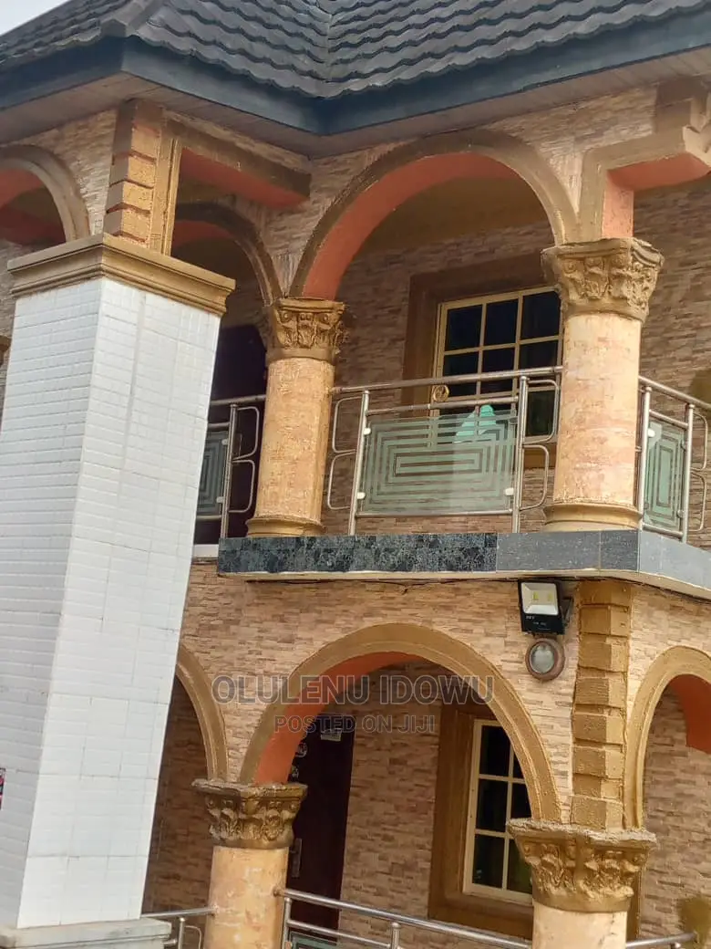 Furnished 10bdrm Block of Flats in Alimosho for sale in Alimosho
