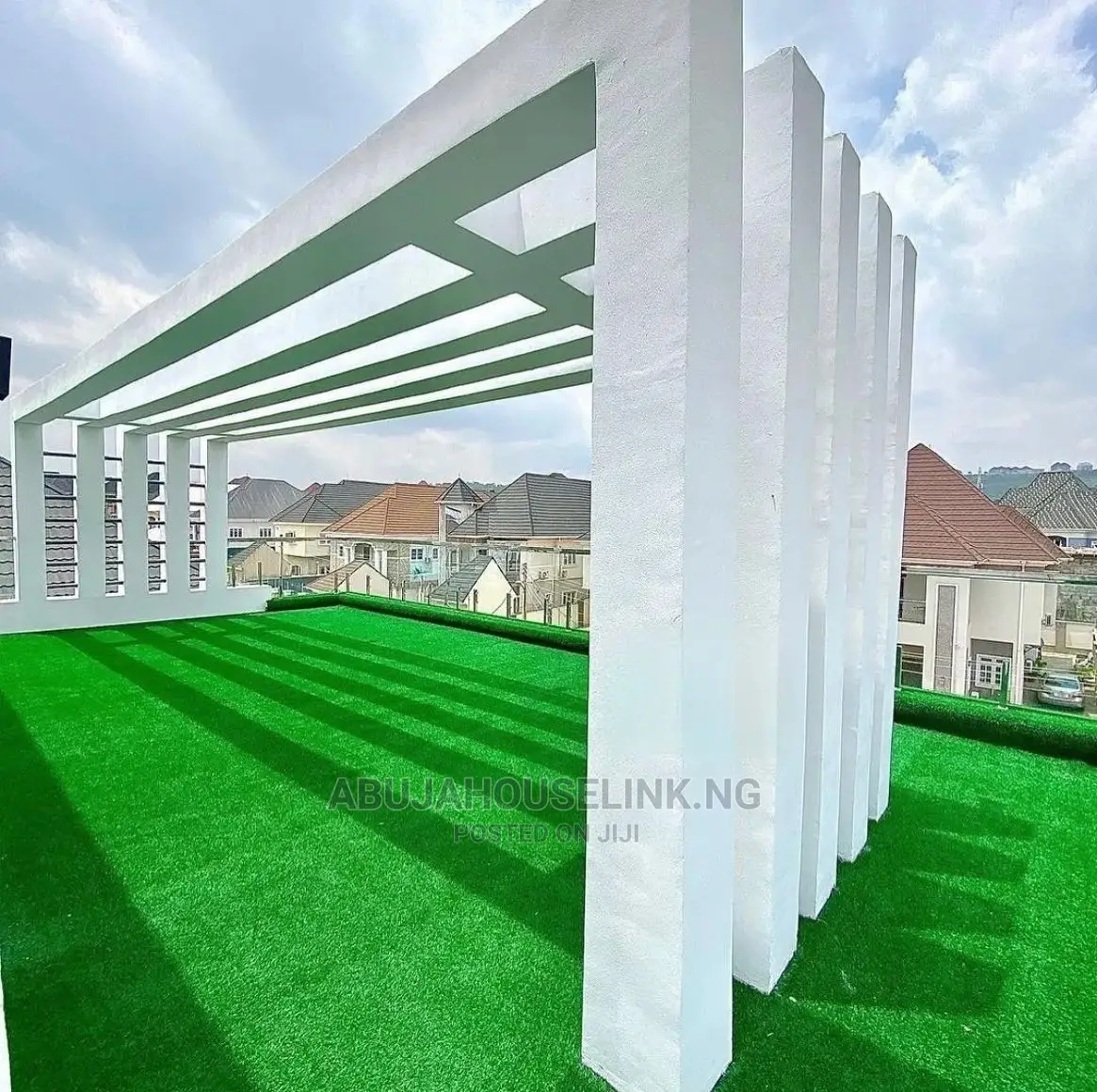 6bdrm Duplex in Apo Resettlement for sale in Apo Resettlement