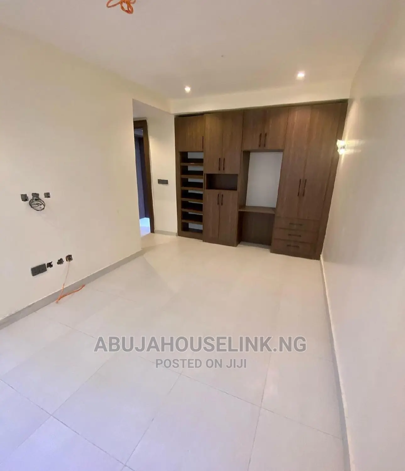 5bdrm Duplex in Guzape Abuja for sale in Guzape District