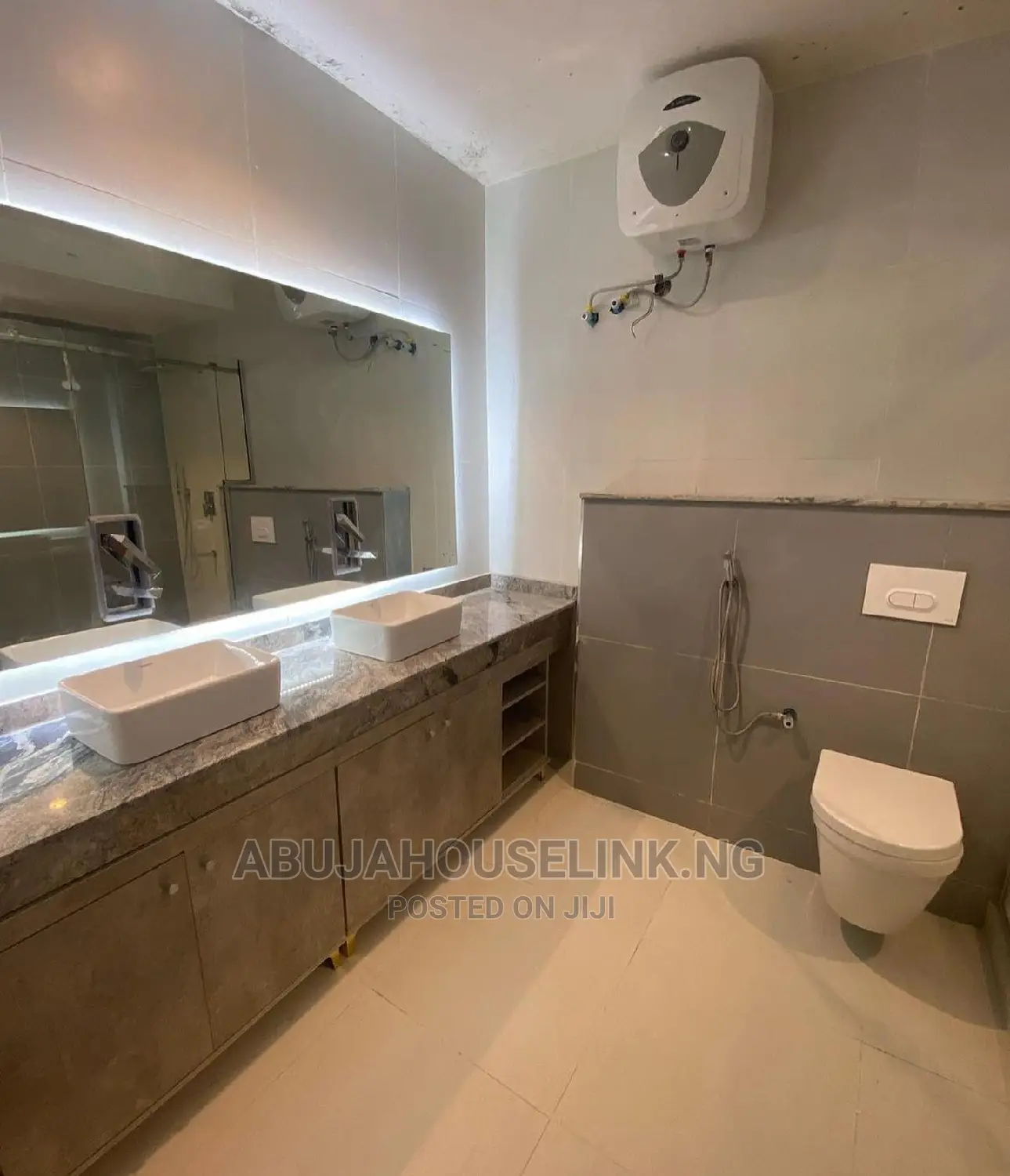 5bdrm Duplex in Guzape Abuja for sale in Guzape District