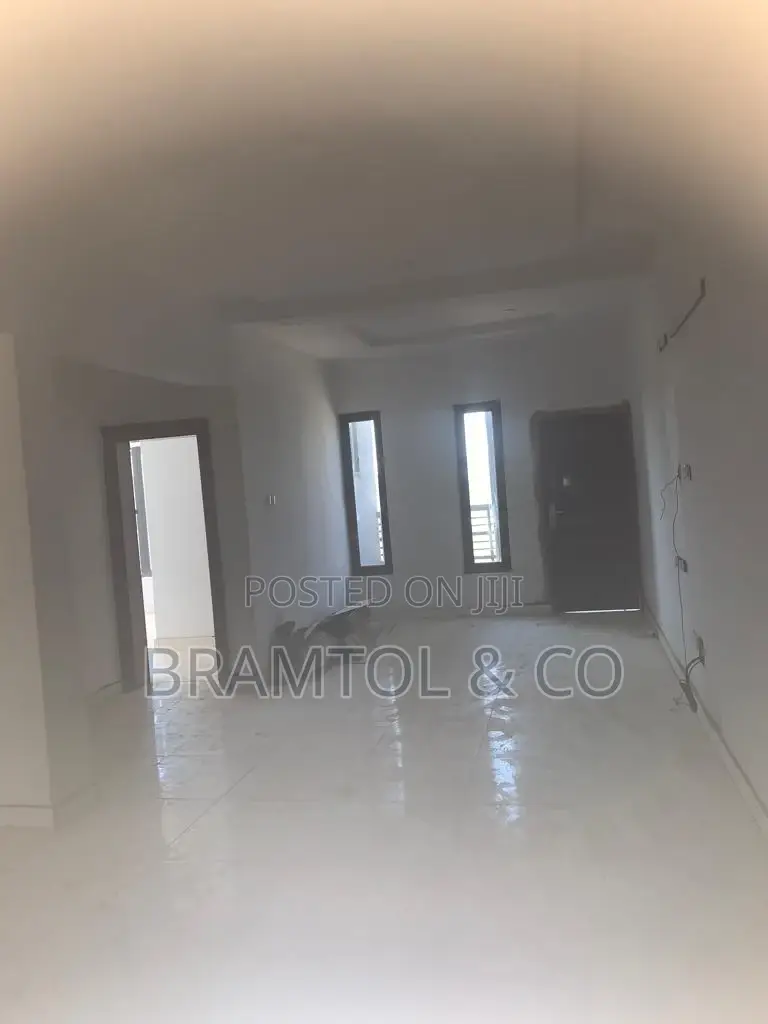 3bdrm Block of Flats in Jahi for sale in Jahi