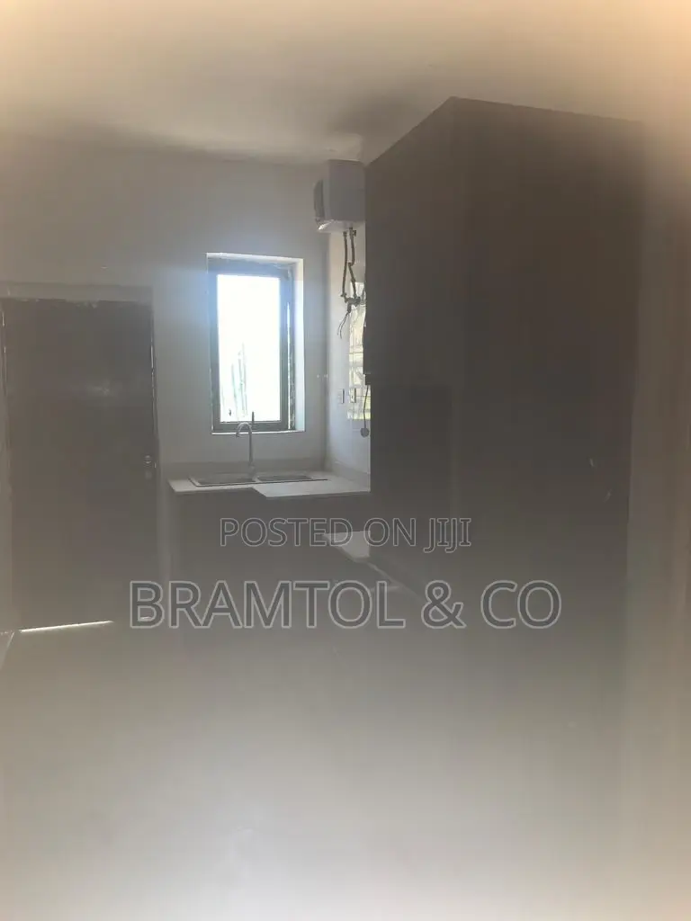 3bdrm Block of Flats in Jahi for sale in Jahi