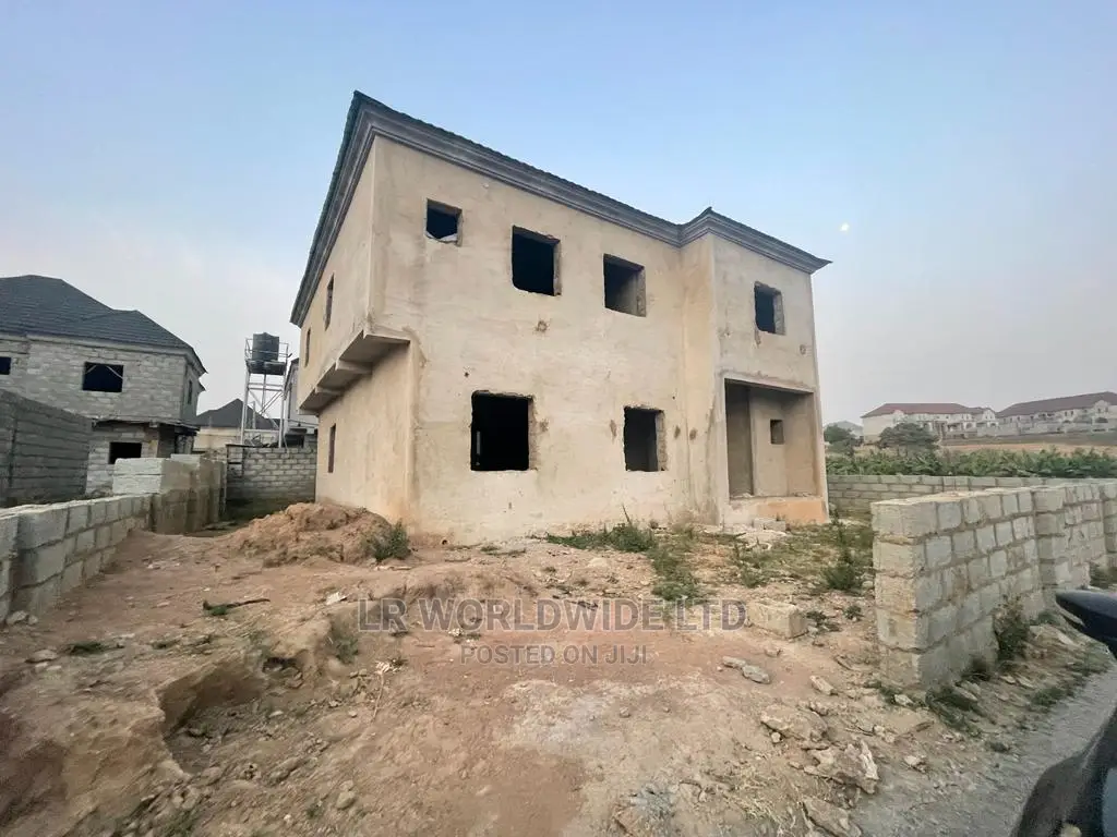 4bdrm Duplex in Idu for sale in Idu