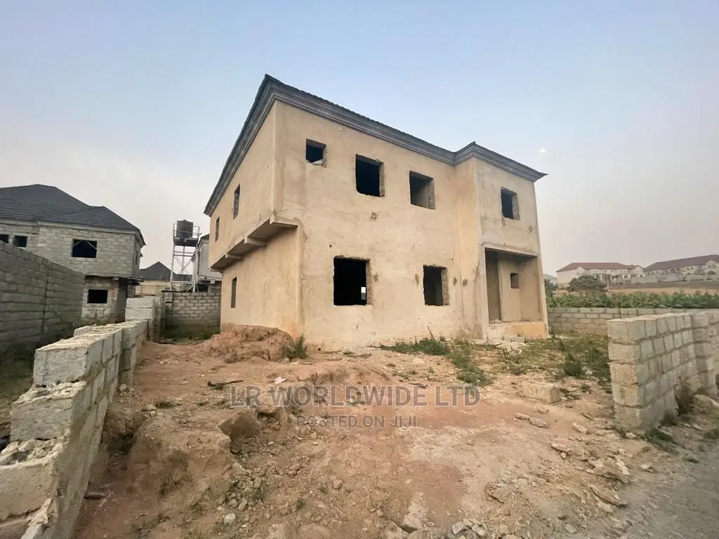4bdrm Duplex in Idu for sale in Idu