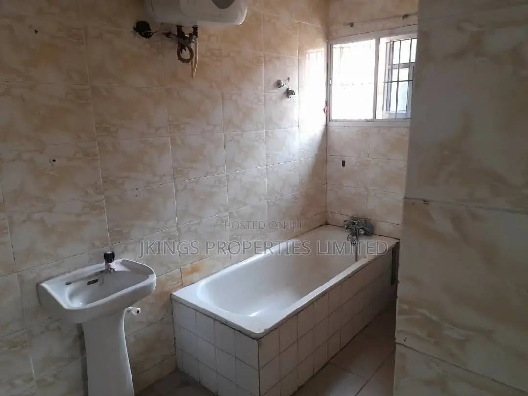 3bdrm Block of Flats in River Valley Estate for rent in River Valley Estate